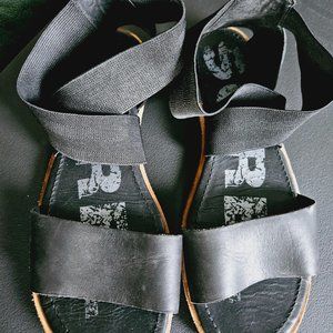 Black Leather Sorel Sandals